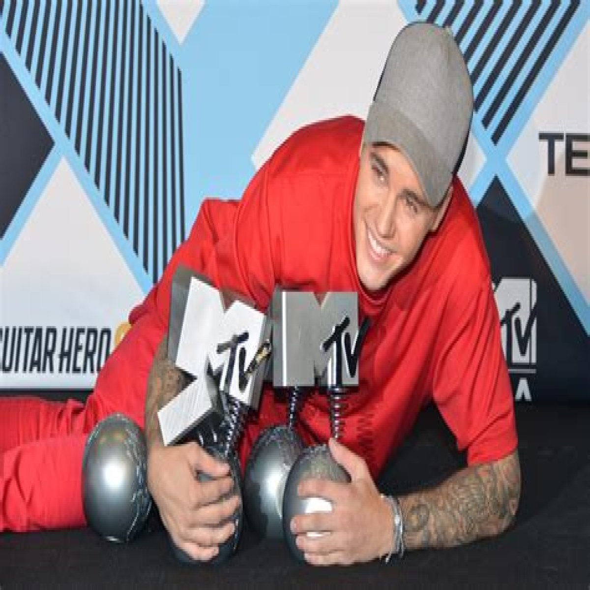 A sex toy company has offered $1 million to Justin Bieber to clone his penis for a dildo