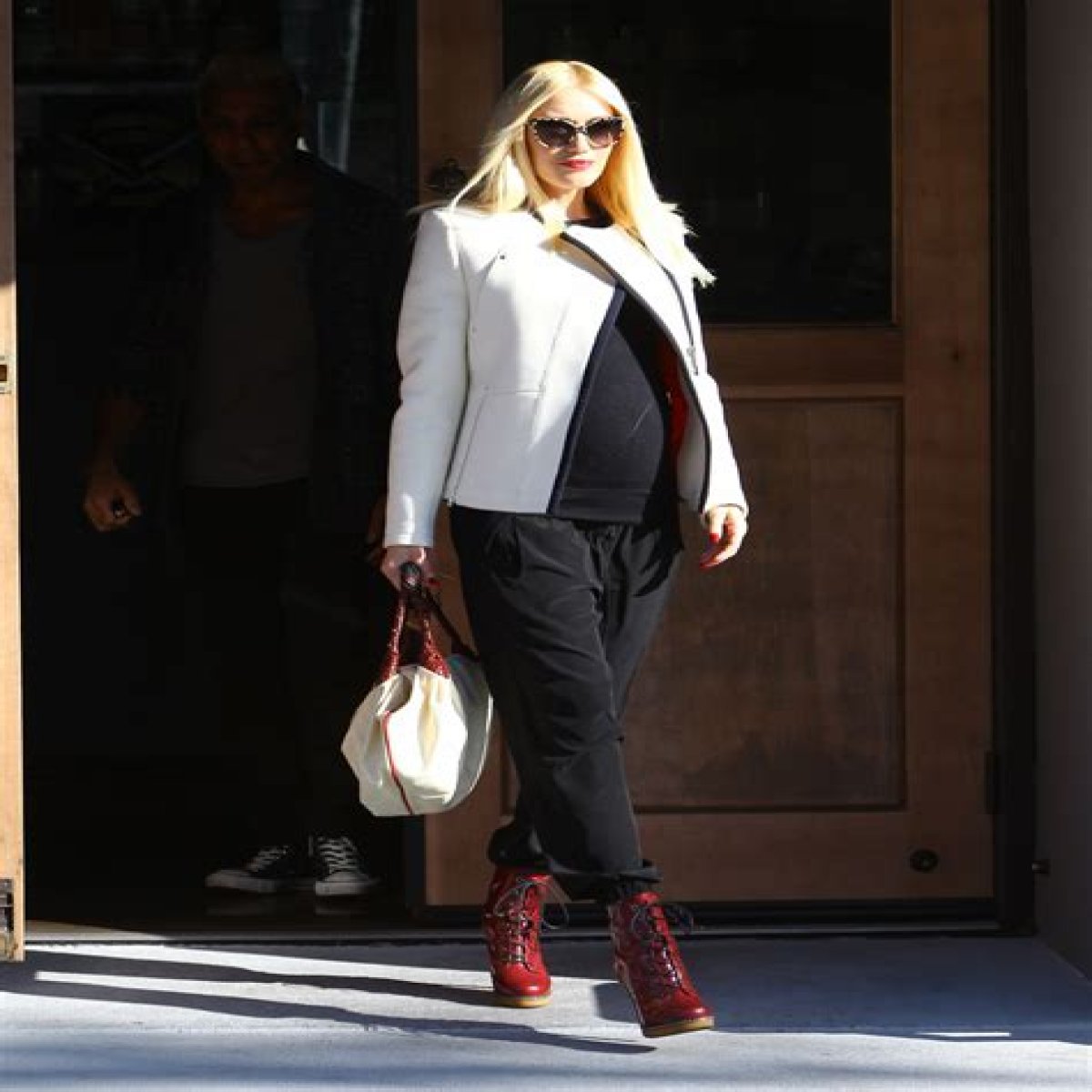 Uncover The Secrets Of Gwen Stefani's Inspiring Pregnancy Journey: Insights And Discoveries