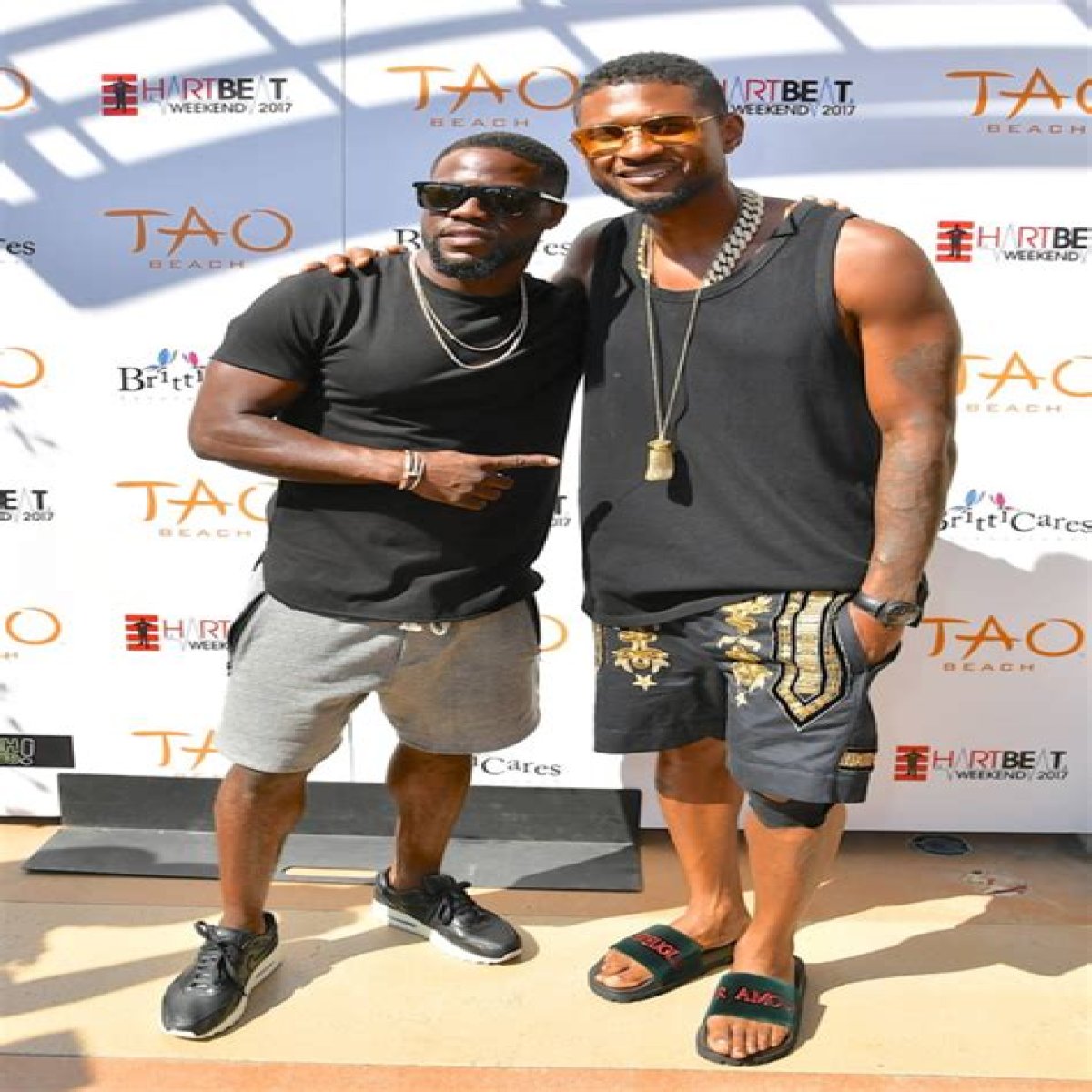 Usher Raymond Height - CelebsHeight.org